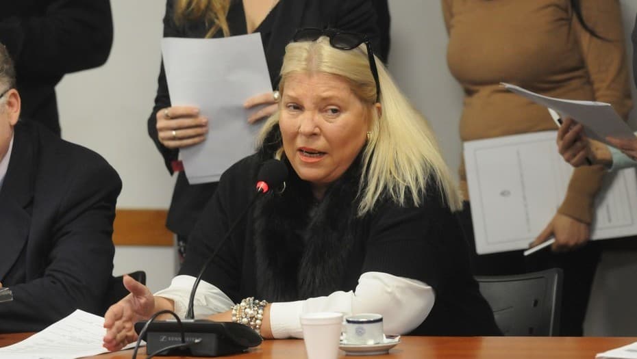 Carrió y la crítica de Macri por el canje de pasajes: «Él viaja en helicóptero desde chiquito»