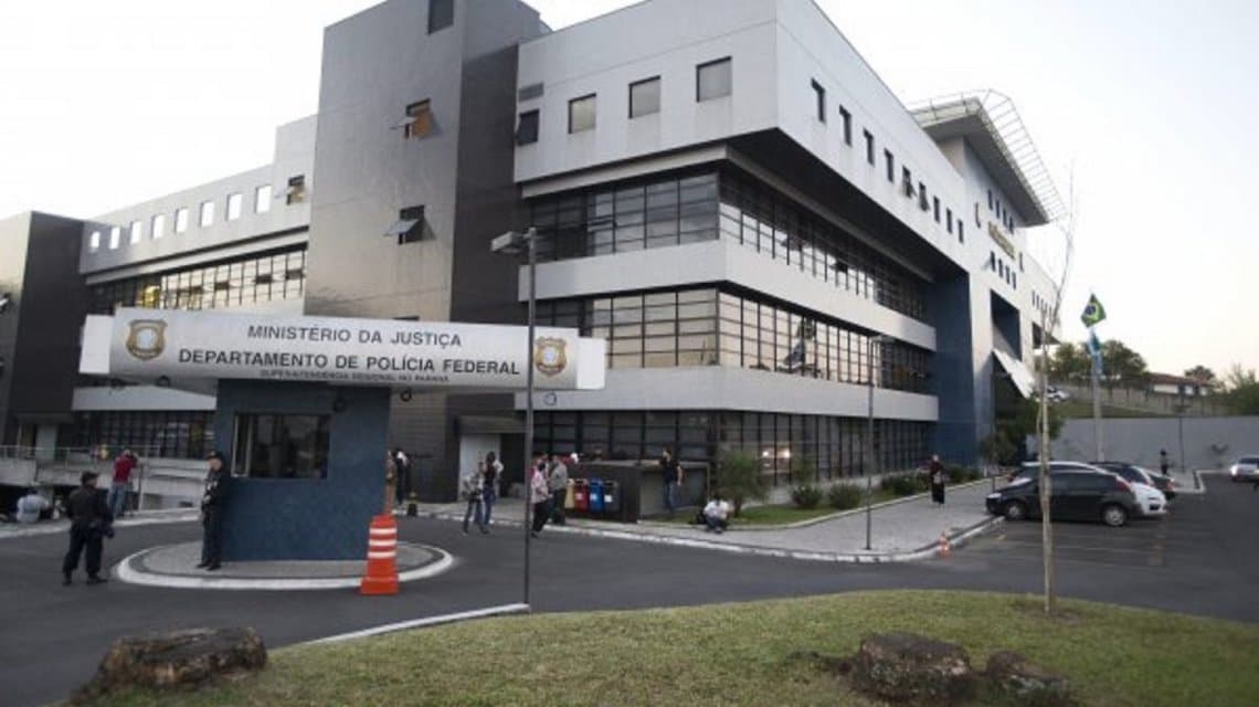 Sala especial con TV y baño caliente: así es la celda donde está Lula da Silva en Curitiba