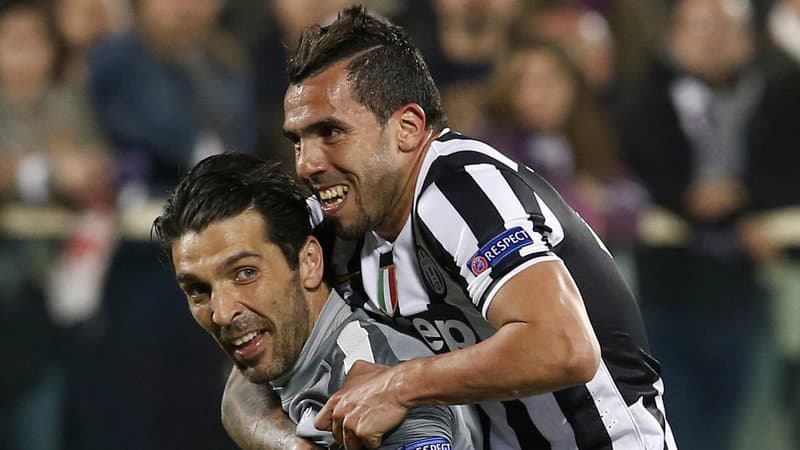 ¿Carlos Tevez hace de manager? Buscaría traer a Gianluigi Buffon a Boca