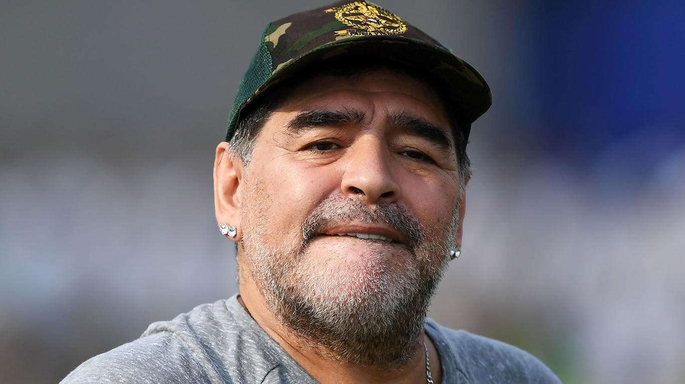 Diego Maradona, furioso: «El casamiento lo pagué yo y Claudia es una ladrona»