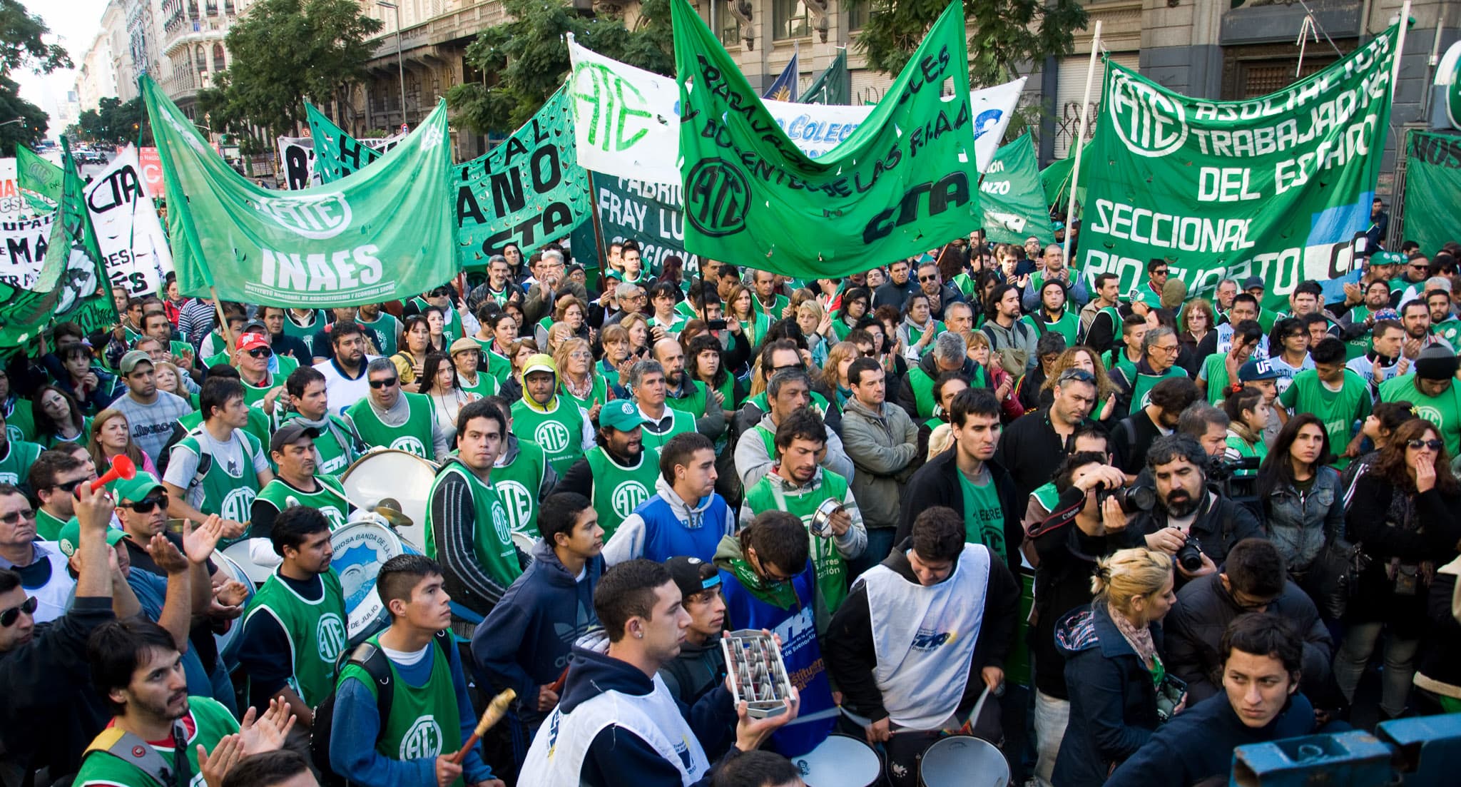 Despiden a 400 trabajadores del ministerio de Agroindustria y creen que habrá más
