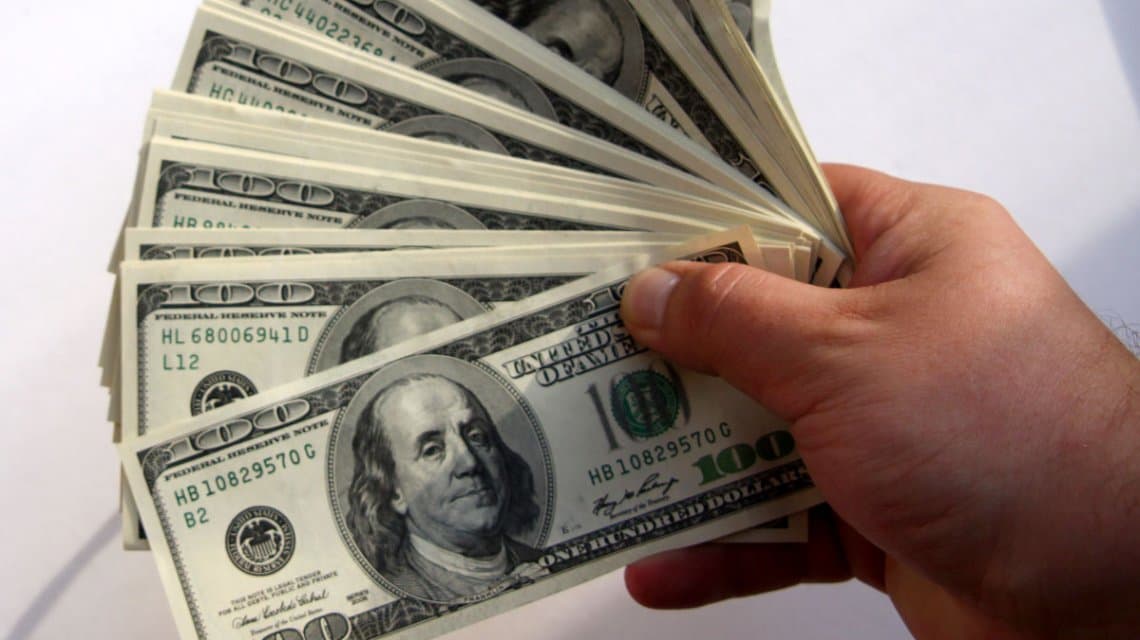 El dólar vuelve a subir y cotiza a $21,17