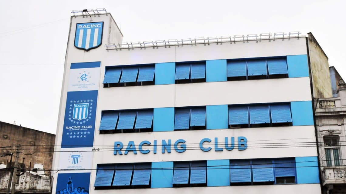 Racing: allanan la sede en una causa por administración fraudulenta