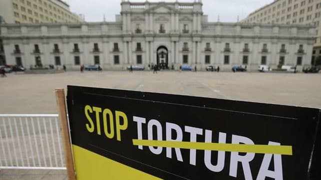 Denuncian torturas sexuales durante la dictadura chilena