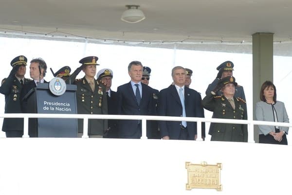 Mauricio Macri: «Necesitamos FFAA brindando apoyo logístico a las fuerzas de seguridad para cuidar a los argentinos»