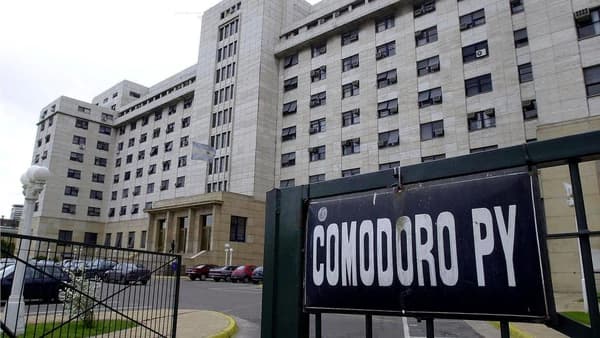 Por una falla del sistema informático, están paralizados todos los juzgados y tribunales del país
