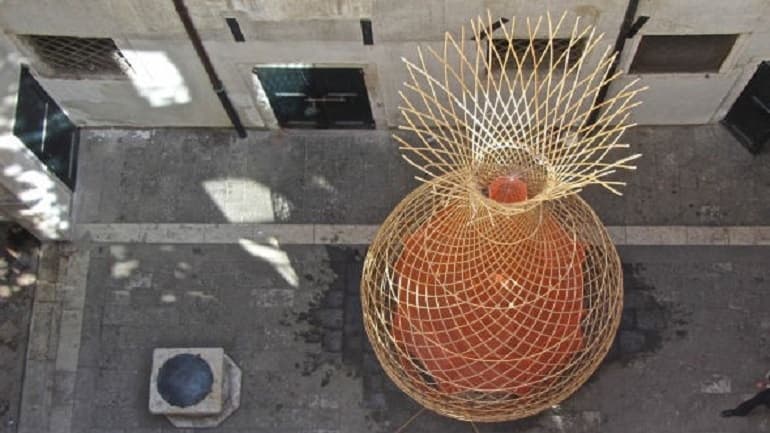 Increíble: diseñan una torre de bambú que extrae agua del aire para paliar la sequía