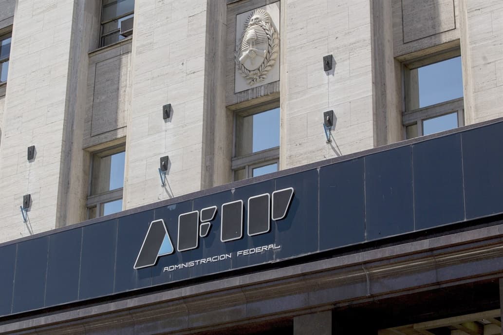 Recortan el 25% de cargos jerárquicos en la AFIP, el PAMI y otros organismos