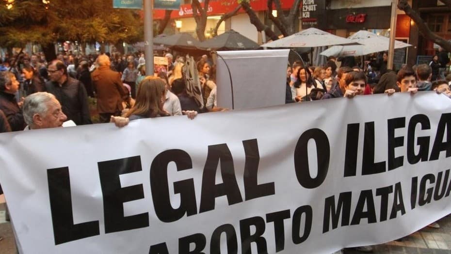 Aborto: marcha de médicos para pedir que el Senado no apruebe la ley