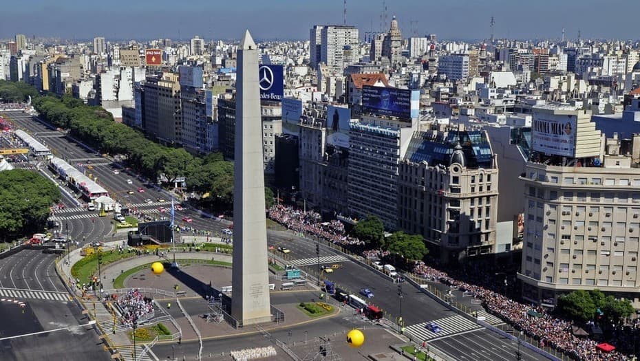Por la devaluación, Buenos Aires cayó entre las ciudades más caras