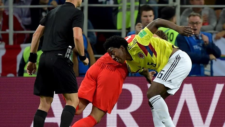 El discutido penal que le dio la ventaja a Inglaterra y que protestó todo Colombia