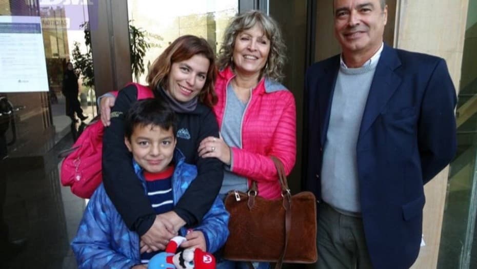 La familia de un nene con síndrome de Tourette podrá cultivar plantas de cannabis en Río Negro