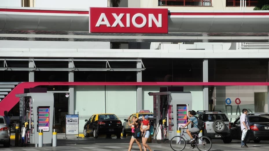 Axion y Petrobras se suman a YPF y aumentan hasta 3% las naftas