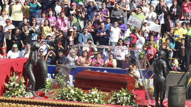 Último adiós a «Chespirito» en el panteón francés del DF