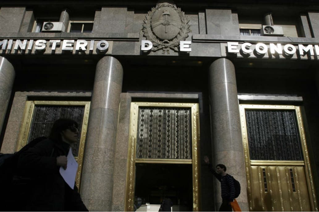 Quién es Nelson Lazarte, el desconocido empleado de mesa de entrada que se convirtió en mano derecha de Baratta