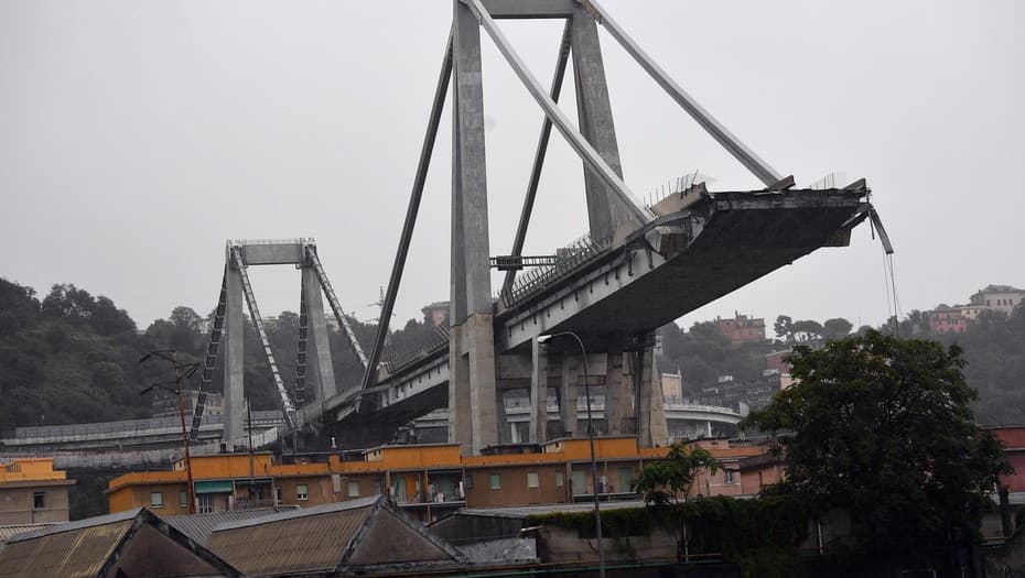 Italia: colapsa un puente en Génova, caen varios auto al vacío y ya son 11 los muertos