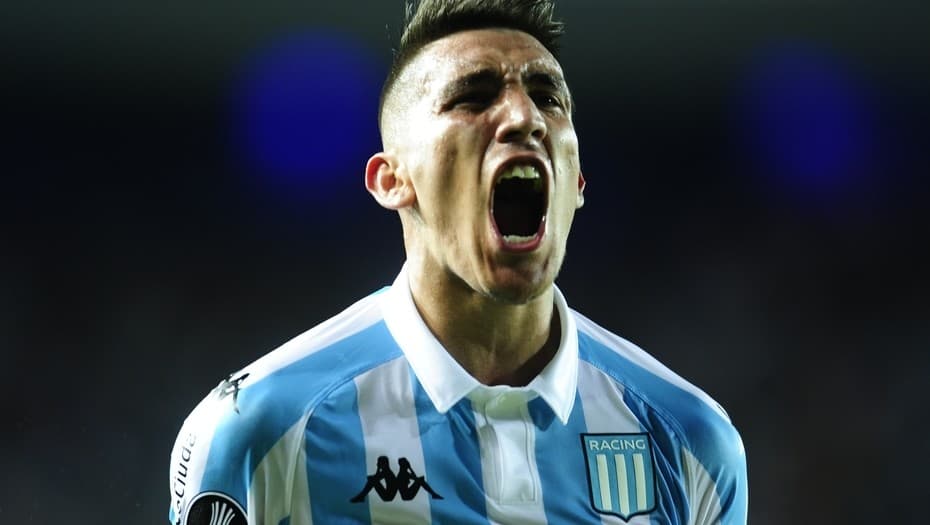 Ricardo Centurión salió con los tapones de punta, le contestó a Víctor Blanco y Racing arde