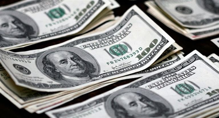 Con el mercado atento a licitación de Letes, el dólar cae siete centavos a $ 38,67