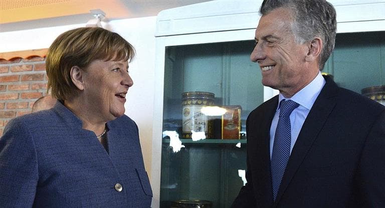 Macri habló con Merkel, quien respaldó las negociaciones con el FMI