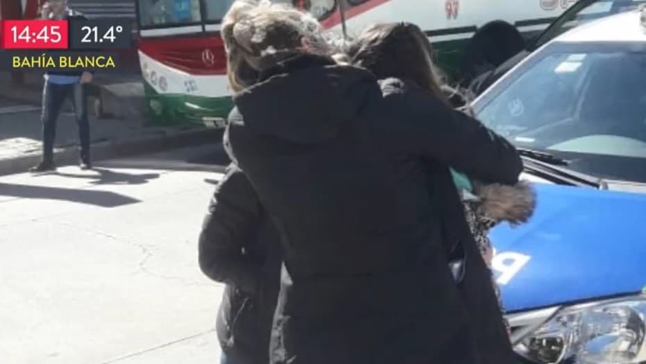 Apareció en un colectivo la chica de 14 años que había desaparecido en Bahía Blanca