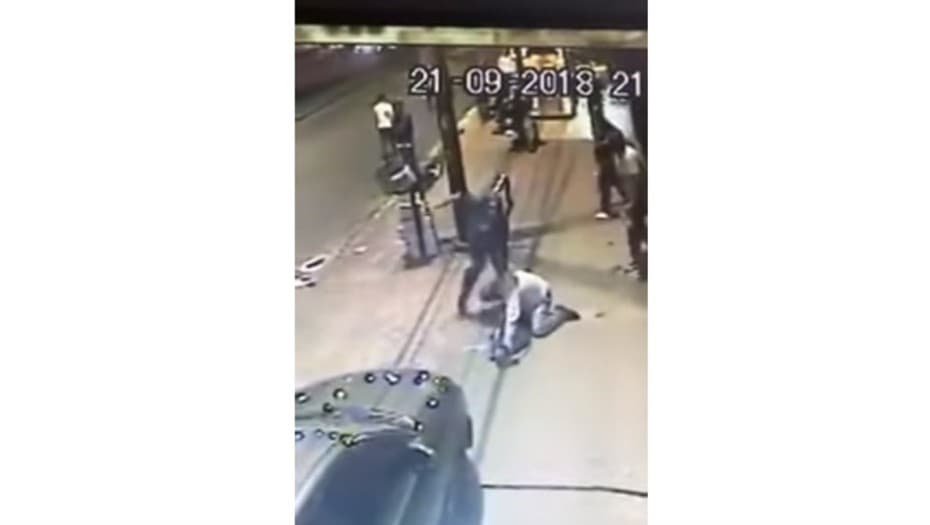 El crimen de un vendedor ambulante en San Justo: una patota lo golpeó y lo arrojó debajo de un colectivo