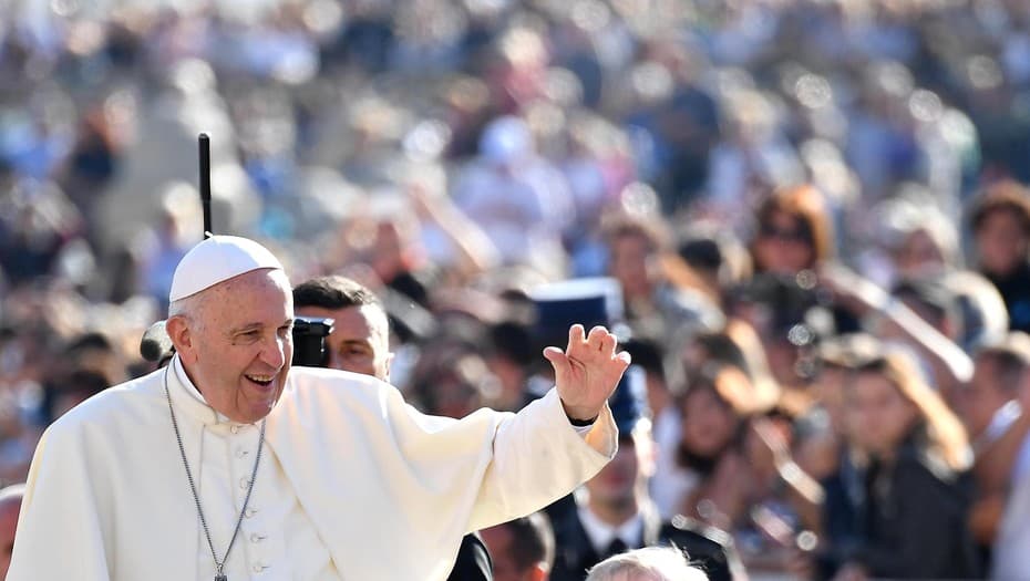 El papa Francisco comparó el aborto con “contratar a un sicario para resolver un problema”