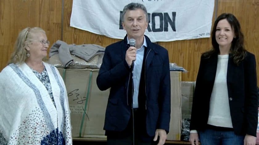 Mauricio Macri: «Se terminaron los ‘kiosquitos’ con la mercadería incautada al contrabando»