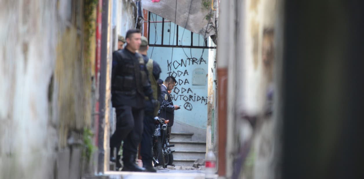 La historia de Los Obelos, la violenta banda anarquista detrás de la bomba en la Recoleta