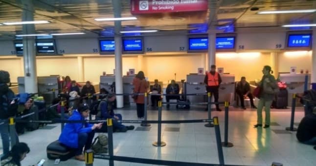 Los aeronáuticos paran por 24 horas y advierten que «el conflicto va a escalar”