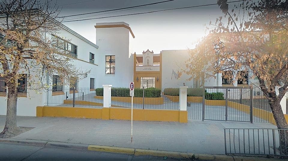 El gobierno salteño sancionó al colegio católico que había discriminado a un alumno gay