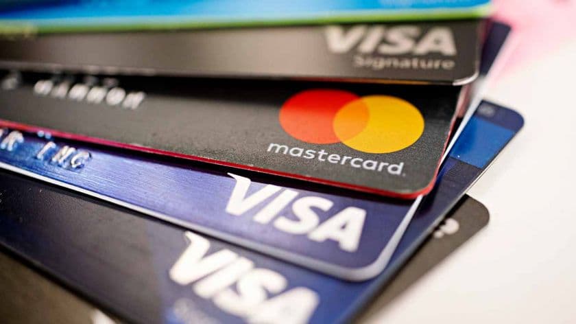 El consumo con tarjetas de débito y crédito creció 14% en noviembre