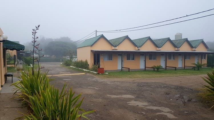 Cómo es por dentro el camping de Miramar en el que violaron a una nena de 14 años