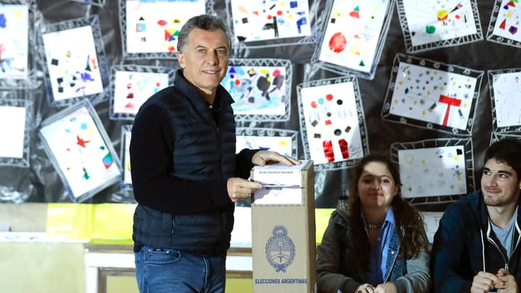 El Gobierno en modo electoral: volverá a insistir en la ley de financiamiento y lanzará el voto postal en el exterior