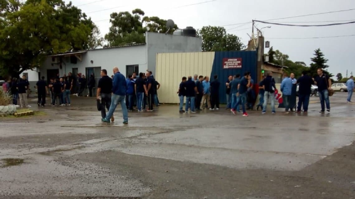 Paro de colectivos: el chofer de la 216 fue golpeado con un palo por un pasajero sin SUBE