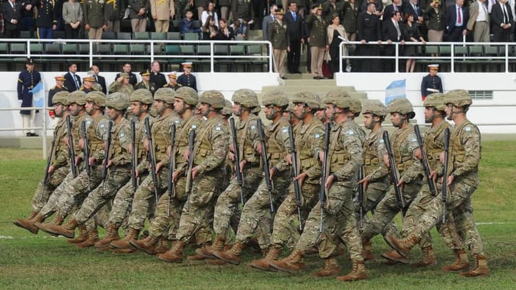 El Ministerio de Defensa autorizó fondos para hacer más de 30 operativos militares con fuerzas extranjeras