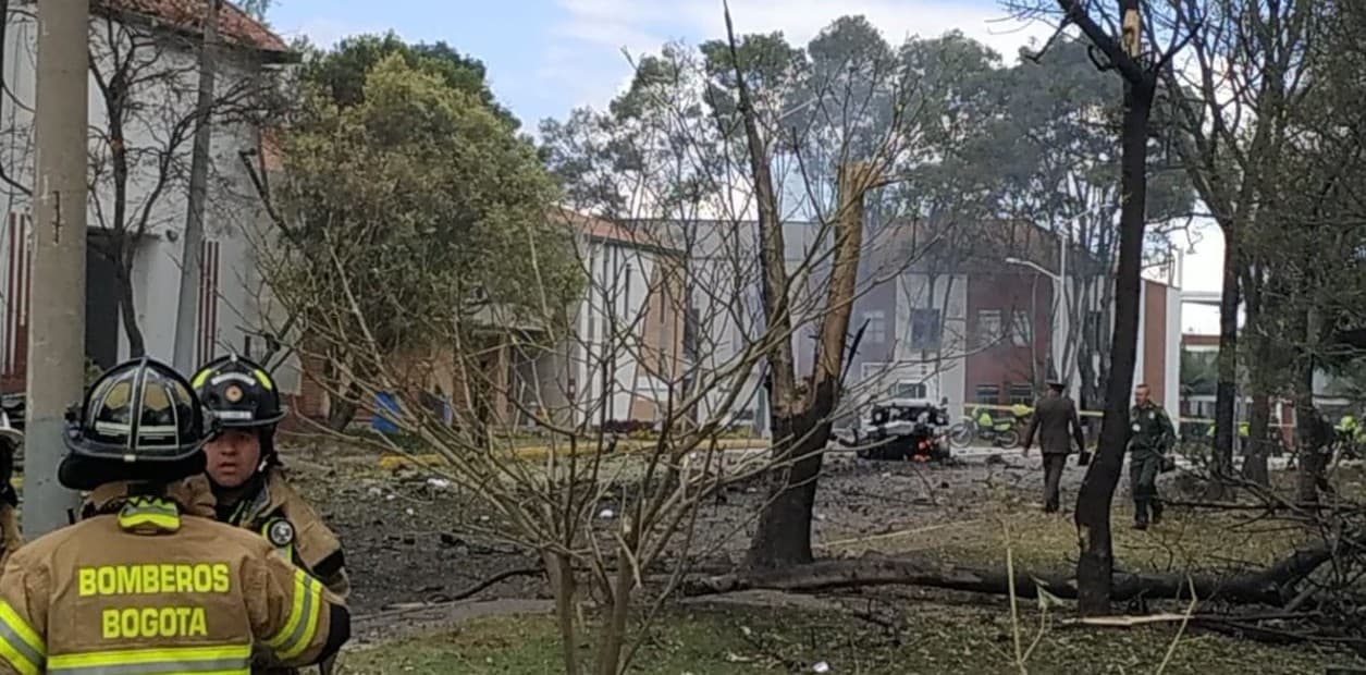 Colombia: un coche bomba estalla en una escuela de Policía de Bogotá y deja 9 muertos y más de 40 heridos
