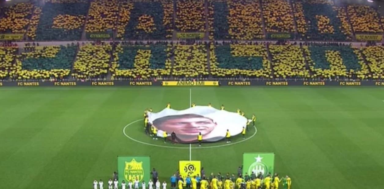 Increíble homenaje a Emiliano Sala