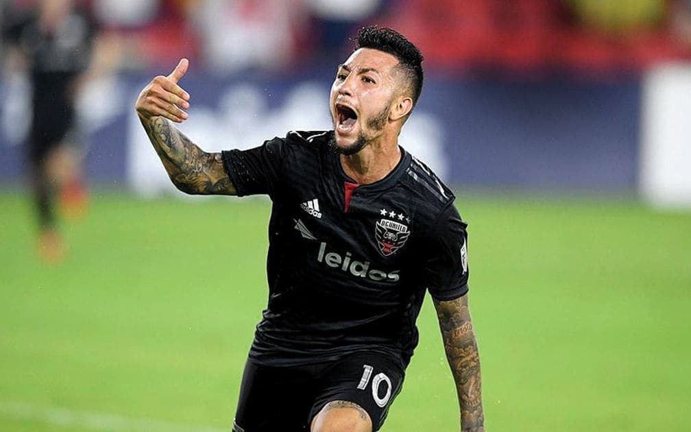 Luciano Acosta, cerca de llegar al PSG