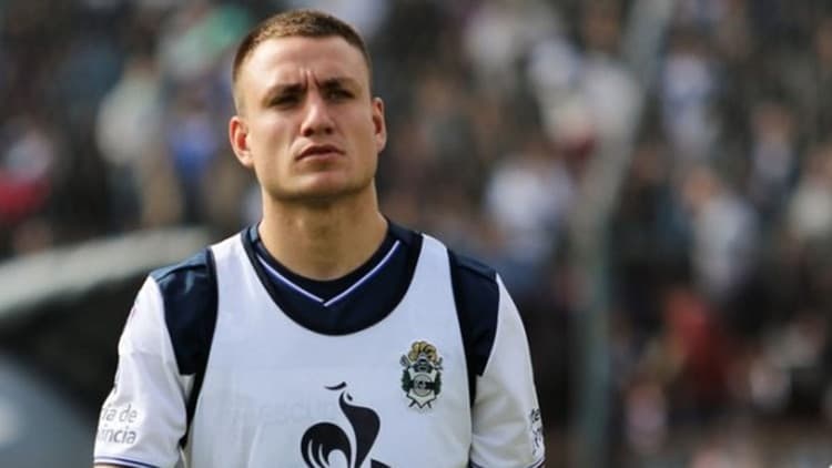 Un futbolista de Gimnasia fue denunciado por violencia de género