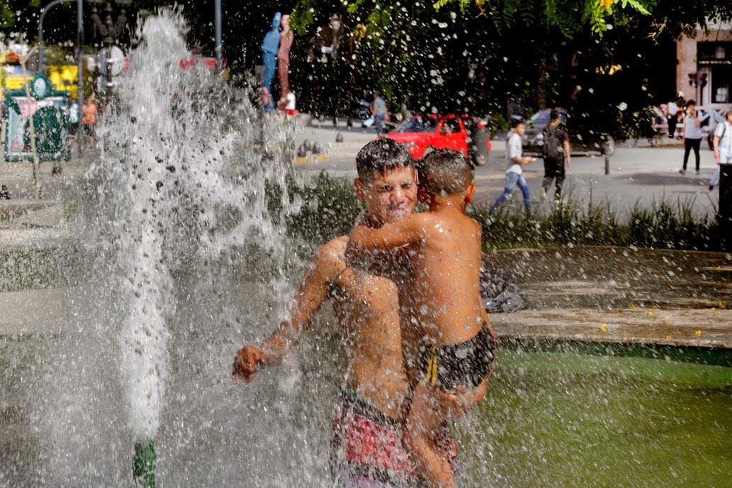 Con temperaturas de 39°, arranca otra ola de calor infernal en la ciudad