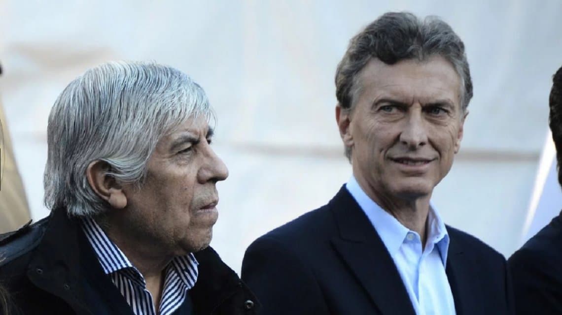 El Gobierno apuntó contra los altos sueldos de los camioneros y el ausentismo