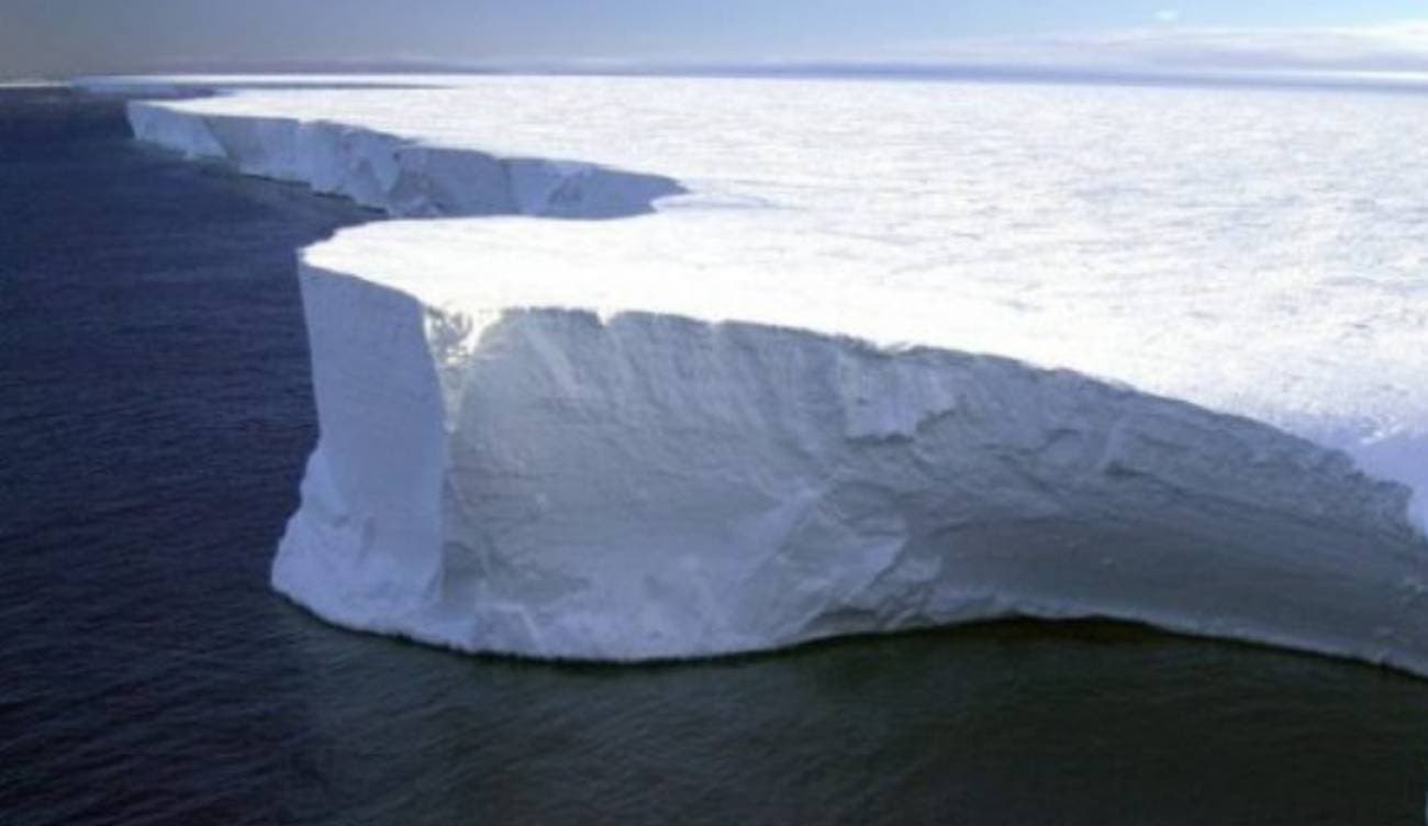 Un iceberg del doble de grande que Nueva York está a punto de desprenderse de la Antártida