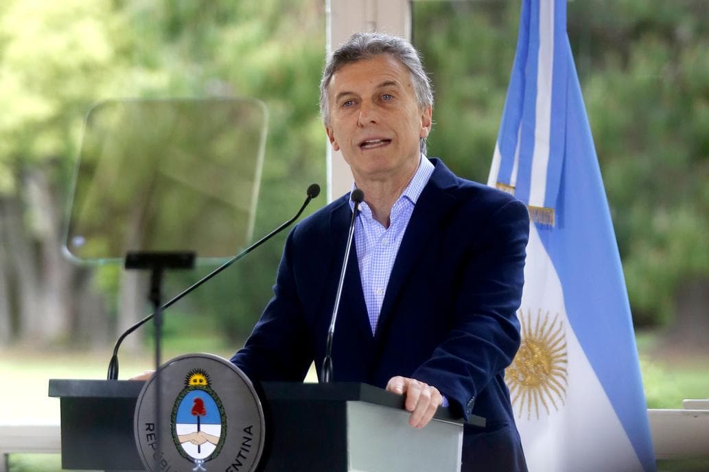 Orden de Macri. Intiman desde hoy a cooperativas que cobren extras con la luz