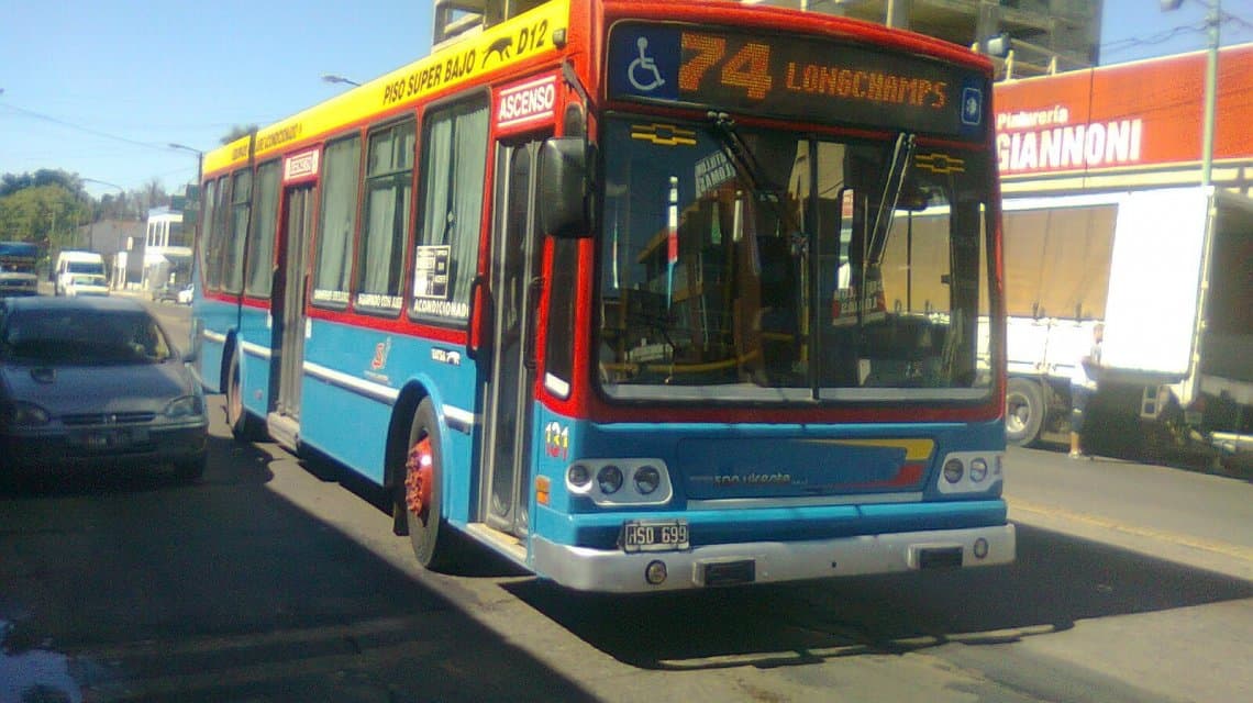 Longchamps: la línea 74 redujo su servicio y sólo llega a Burzaco