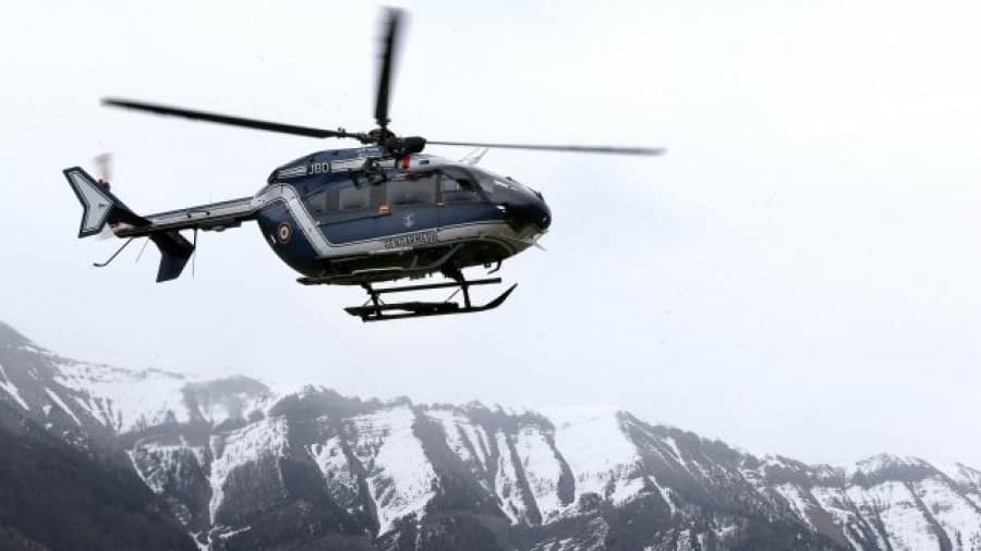 Reanudan la búsqueda de los restos del avión siniestrado en los Alpes
