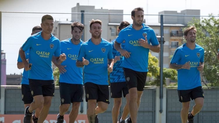 Uno de los futbolistas más experimentados del plantel de Boca se fracturó una mano y podría ser operado