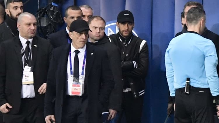 Dura sanción de la UEFA a Neymar por «insultar a los árbitros» en la eliminación del PSG de la Champions