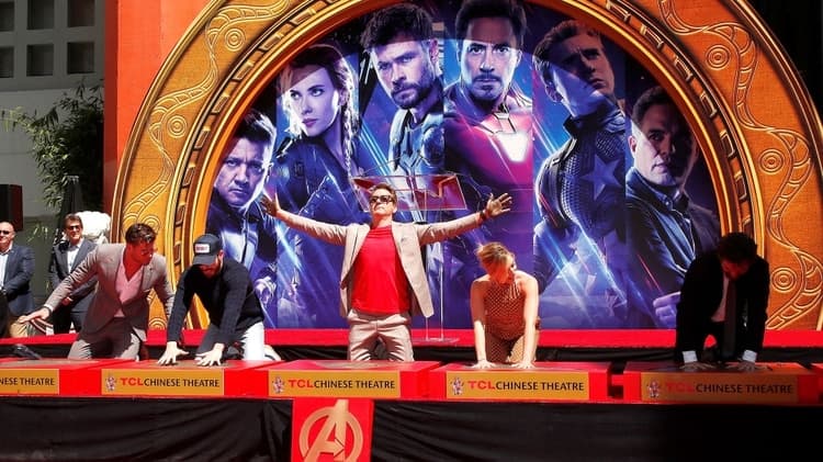 Thanos, el villano de Avengers, llegó al buscador de Google y con su guante mágico borra tus búsquedas