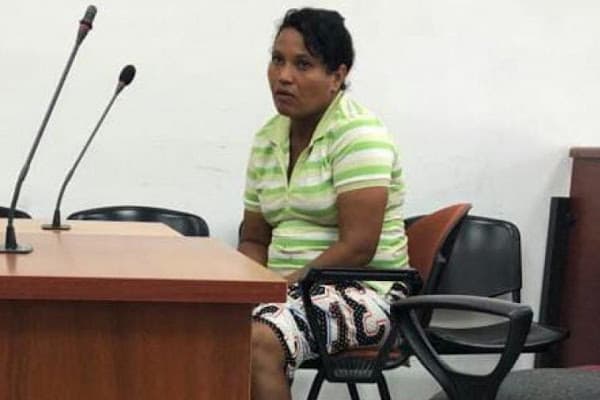 Una mujer asesinó a otra en su fiesta de cumpleaños por negarle un trago