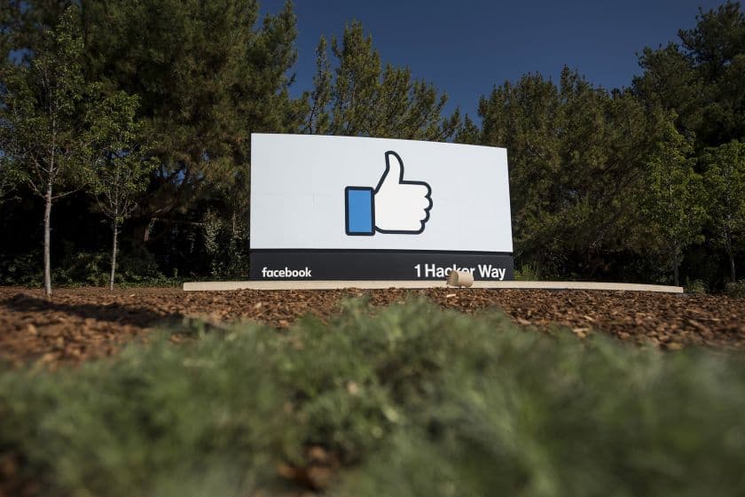 «Es hora de dividir Facebook», dice uno de sus cofundadores